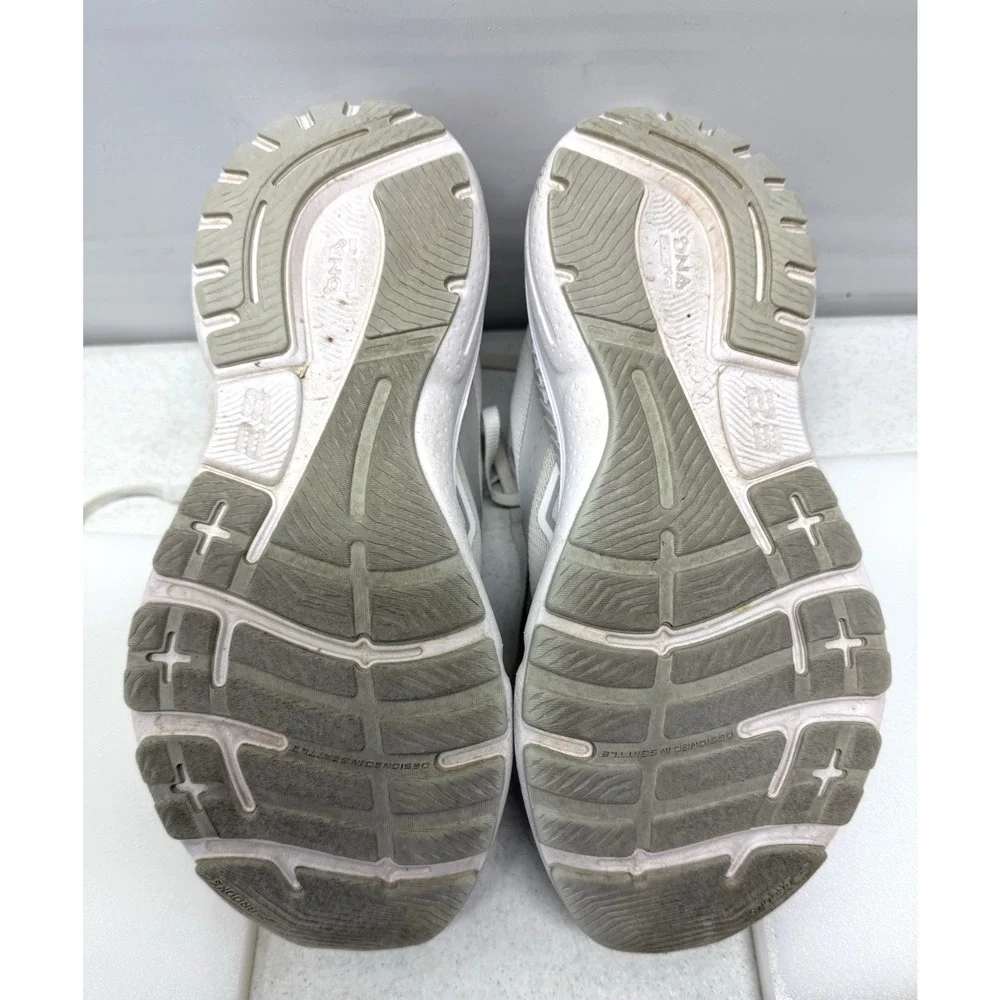 Brooks Adrenaline GTS 23 Running Shoes 1203811B104 Light Gray Womens 8.5 B